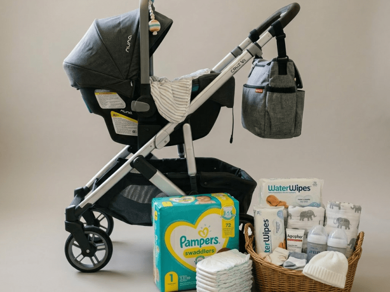 Minimalist Newborn Essentials List: What You Actually Need (And What You&nbsp;Don’t)